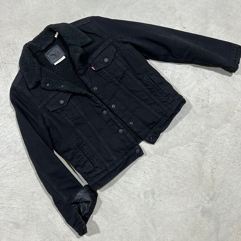 Levi’s Women’s Denim Sherpa Jacket, Size Medium